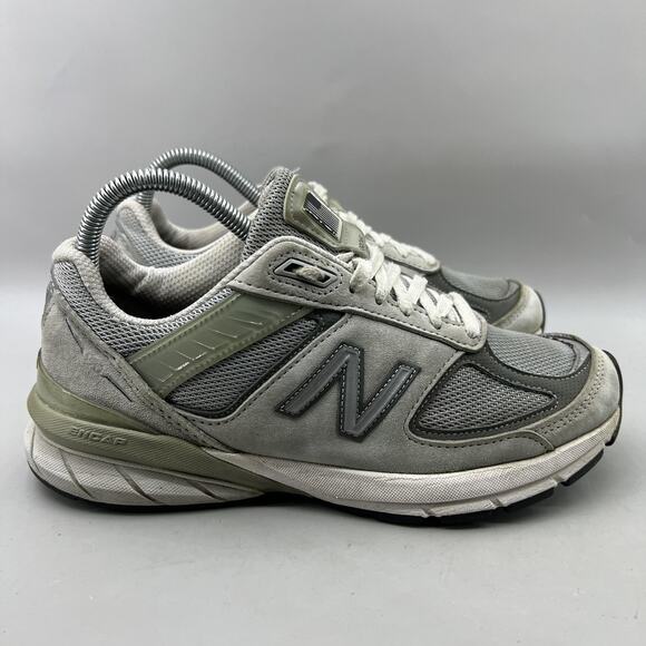 New Balance 990v5 Running Shoes Women Size 7.5 D Wide Gray Made In USA Sneakers - Picture 1 of 8